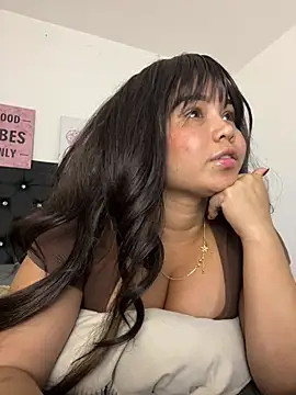 LoliitaBennett online show from March 6, 2026, 2:30 am