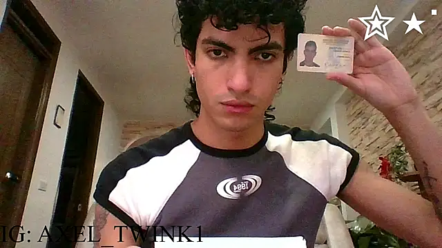 Snapshot of axel_love13 chatting on February 26, 2026, 9:14 pm axel love13 online show from February 26, 2026, 9:14 pm