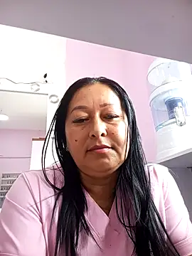 keilaJhonsom1 online show from November 6, 2025, 3:35 pm