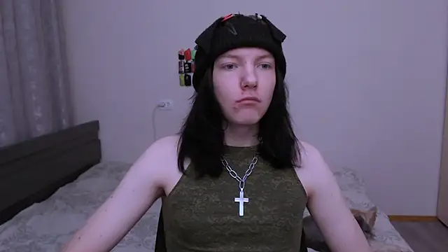 Snapshot of RaidenXL chatting on November 6, 2025, 9:37 pm RaidenXL online show from November 6, 2025, 9:37 pm