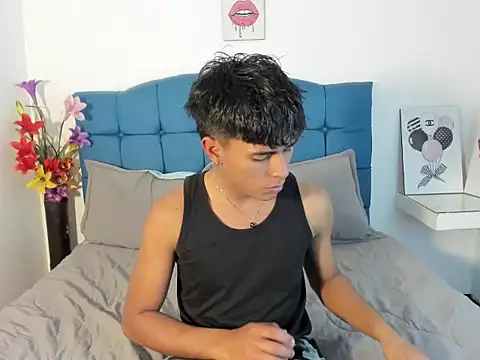 Valentino Lane online show from January 12, 2026, 2:06 am