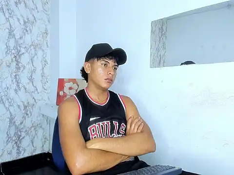 Valentino Lane online show from February 13, 2026, 2:07 am