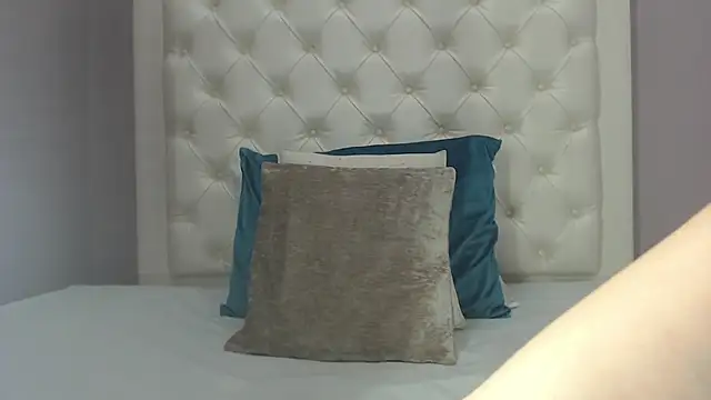 rossibaker online show from November 27, 2025, 5:09 am