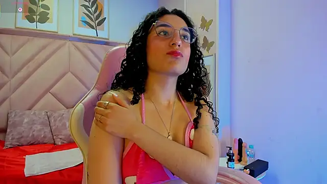 DemiJones  online show from December 2, 2025, 4:07 am