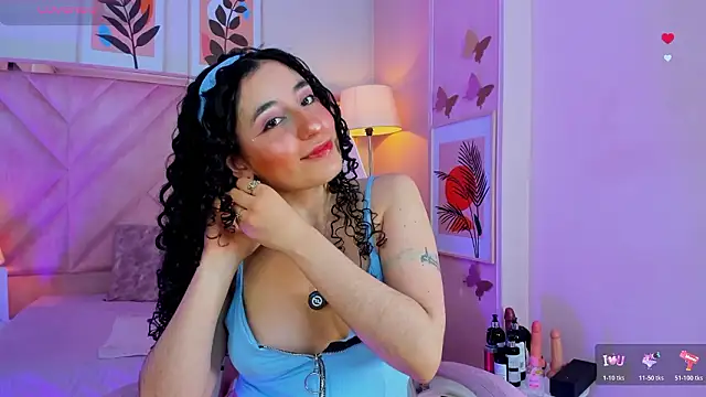 DemiJones  online show from March 19, 2026, 4:16 am