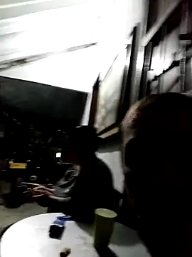 linahotlatina online show from November 9, 2025, 2:43 am