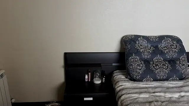 Fantasy Moonlightt online show from November 20, 2025, 2:17 pm