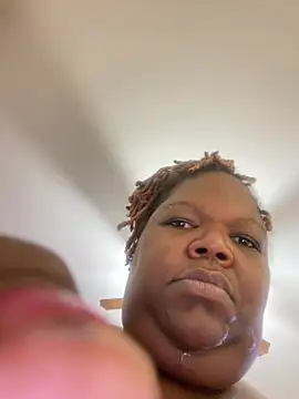 Babygir85 online show from April 14, 2026, 2:01 pm