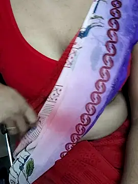 Miss dolli online show from November 29, 2025, 5:49 pm