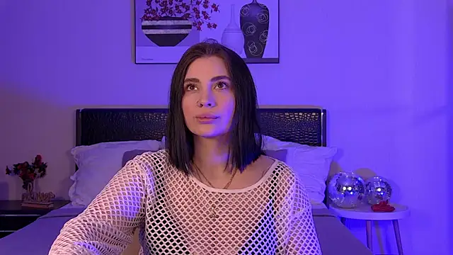 Snapshot of AdrianaTorres chatting on February 2, 2026, 6:28 pm AdrianaTorres online show from February 2, 2026, 6:28 pm