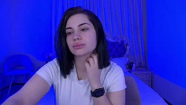 Snapshot of AdrianaTorres chatting on February 6, 2026, 5:34 am AdrianaTorres online show from February 6, 2026, 5:34 am