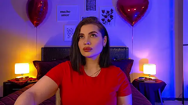 Snapshot of AdrianaTorres chatting on February 9, 2026, 6:12 pm AdrianaTorres online show from February 9, 2026, 6:12 pm