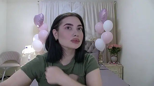 Snapshot of AdrianaTorres chatting on February 19, 2026, 5:47 am AdrianaTorres online show from February 19, 2026, 5:47 am