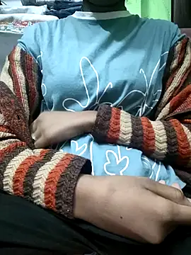 Snapshot of Hasinaji chatting on November 9, 2025, 1:20 pm Hasinaji online show from November 9, 2025, 1:20 pm