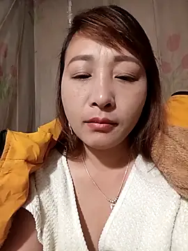 Missa-kute20 online show from November 28, 2025, 8:55 pm