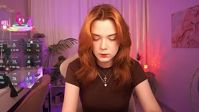 Snapshot of AvaRyder chatting on February 5, 2026, 5:45 am AvaRyder online show from February 5, 2026, 5:45 am