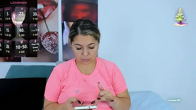 Andhrea Vale online show from November 11, 2025, 11:32 am