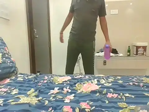 Snapshot of richiirichhh123 chatting on November 8, 2025, 3:45 pm richiirichhh123 online show from November 8, 2025, 3:45 pm