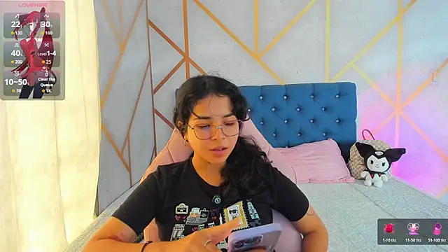 Snapshot of _vaiolet_owo chatting on February 20, 2026, 7:36 pm vaiolet owo online show from February 20, 2026, 7:36 pm