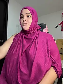 Snapshot of sweetmuslim01 chatting on December 19, 2024, 1:07 am sweetmuslim01 online show from December 19, 2024, 1:07 am