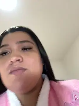 Snapshot of sweetmuslim01 chatting on January 2, 2025, 10:01 pm sweetmuslim01 online show from January 2, 2025, 10:01 pm