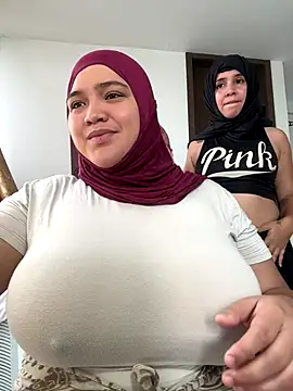 sweetmuslim01 online show from December 13, 2025, 7:53 pm