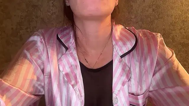 Angelinaa19 online show from March 25, 2026, 8:59 pm