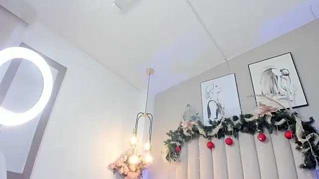 EmilyMiller 22 online show from November 22, 2025, 3:22 pm