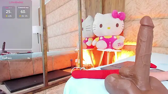 Snapshot of Brenda-Rosse chatting on December 5, 2025, 8:38 pm Brenda-Rosse online show from December 5, 2025, 8:38 pm