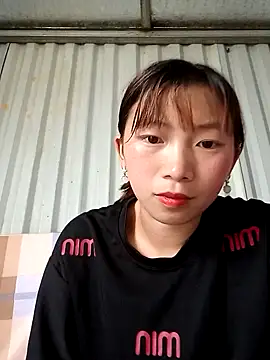 Snapshot of julybi chatting on November 7, 2025, 8:03 am julybi online show from November 7, 2025, 8:03 am