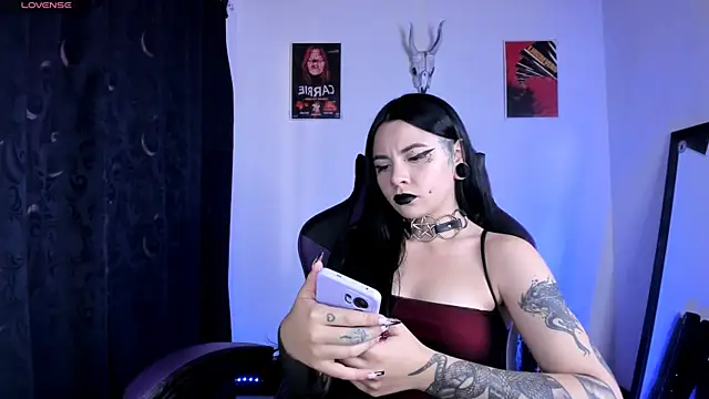 papper doll online show from November 8, 2025, 7:56 pm