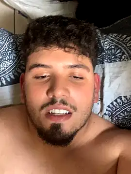 Bbbtro online show from December 3, 2025, 5:33 pm