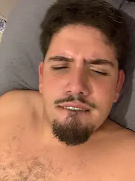 Bbbtro online show from March 24, 2026, 10:04 pm