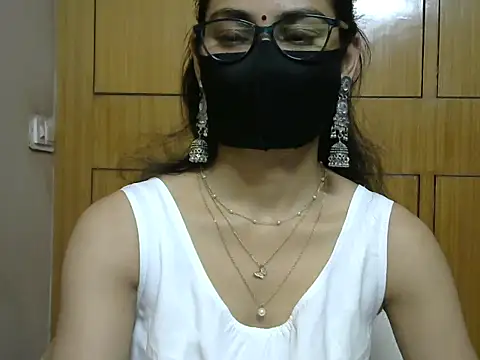 Fairy Pie online show from March 3, 2026, 9:31 pm