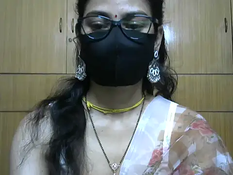 Fairy Pie online show from March 19, 2026, 10:47 pm