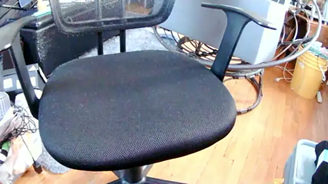 JasperHiggins96 online show from December 4, 2025, 8:17 pm