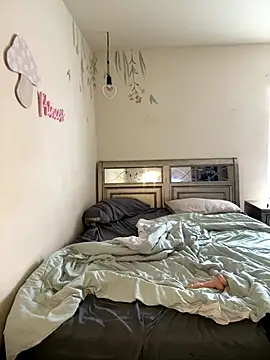 Snapshot of carmelpeach chatting on November 19, 2025, 9:04 pm carmelpeach online show from November 19, 2025, 9:04 pm