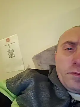 Snapshot of TirelessLot3 chatting on March 3, 2026, 5:52 pm TirelessLot3 online show from March 3, 2026, 5:52 pm