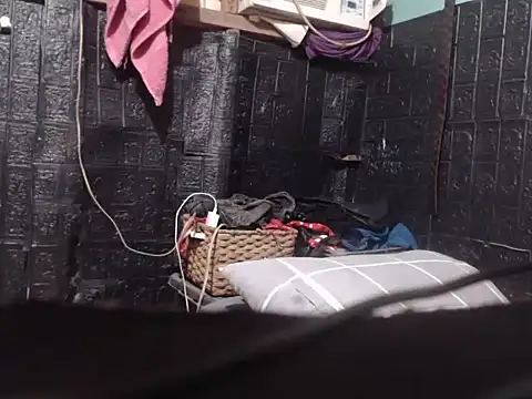 tsbrownmorena69 online show from April 15, 2026, 6:15 pm