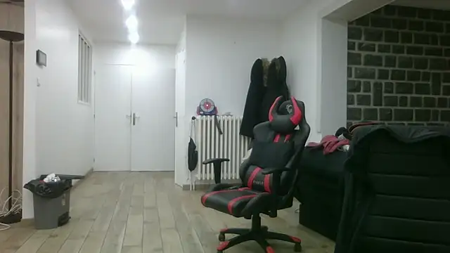 Snapshot of samia42 chatting on November 16, 2025, 10:04 pm samia42 online show from November 16, 2025, 10:04 pm