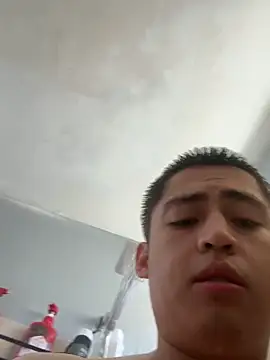 Snapshot of juiceloof chatting on November 11, 2025, 9:37 pm juiceloof online show from November 11, 2025, 9:37 pm