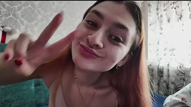 SweetLiaison online show from January 12, 2026, 7:35 am