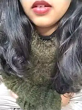 Sexy Divya   online show from January 8, 2026, 5:43 am