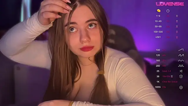 AmeliaMiles online show from April 19, 2026, 8:02 am