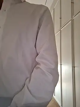 Snapshot of CuteDaddy92 chatting on March 4, 2026, 1:39 pm CuteDaddy92 online show from March 4, 2026, 1:39 pm