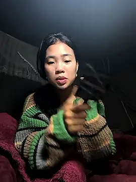 Lynly k2 online show from January 14, 2026, 12:49 am