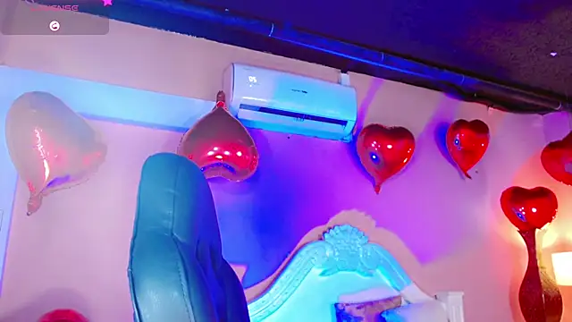 AnnaRouseQueen online show from February 12, 2026, 8:04 pm