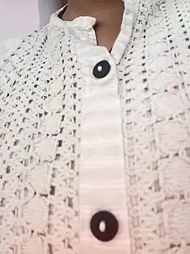 NEETU34 online show from November 15, 2025, 11:51 am