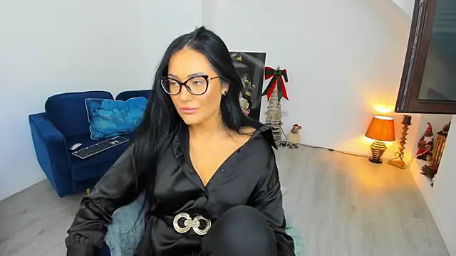 AnyaEvy online show from November 28, 2025, 4:26 am