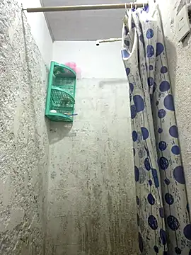 Snapshot of Dina_moss chatting on November 13, 2025, 4:28 pm Dina moss online show from November 13, 2025, 4:28 pm